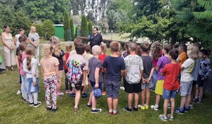 Pogadanka policjantów w Szkole Podstawowej w Wiśniewie
