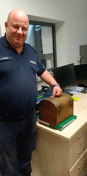 Spotkanie dzielnicowego z młodzieżą w Posterunku Policji w Kamieniu Krajeńskim