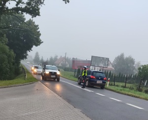 Policjanci podczas akcji trzeźwy poranek