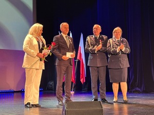 Zdjęcie odznaczonych przez Komendanta Wojewódzkiego Policji w Bydgoszczy odznaka 140.rocznicy urodzin patrona Komendy Wojewódzkiej Policji w Bydgoszczy